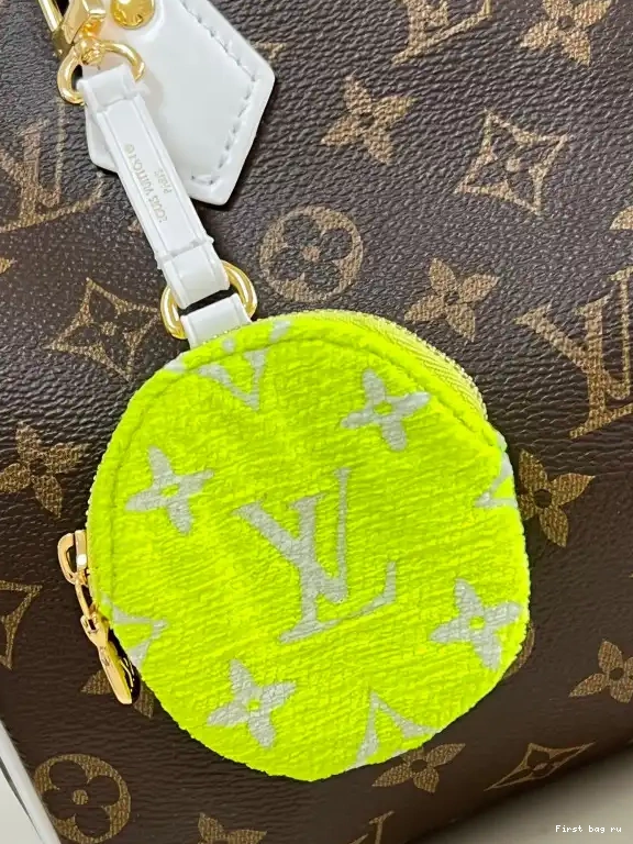 First bag ru 25 VUITTON LOUIS BANDOULIÈRE SPEEDY 0629